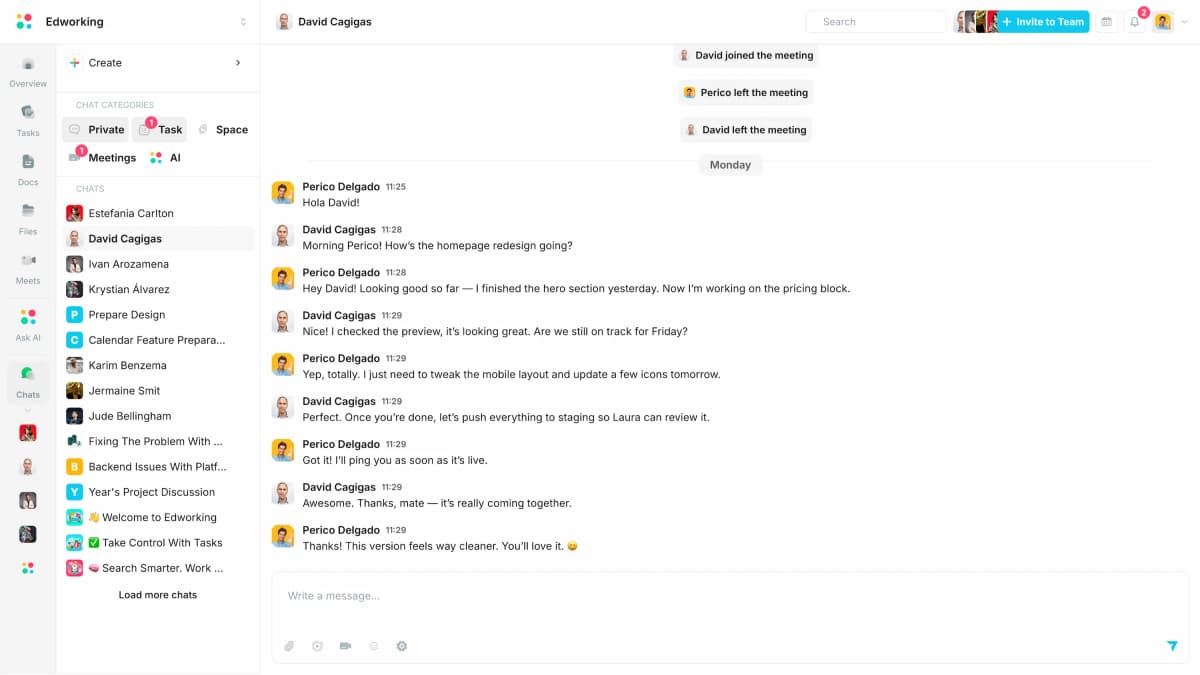 Chat d'équipe organisé par contexte